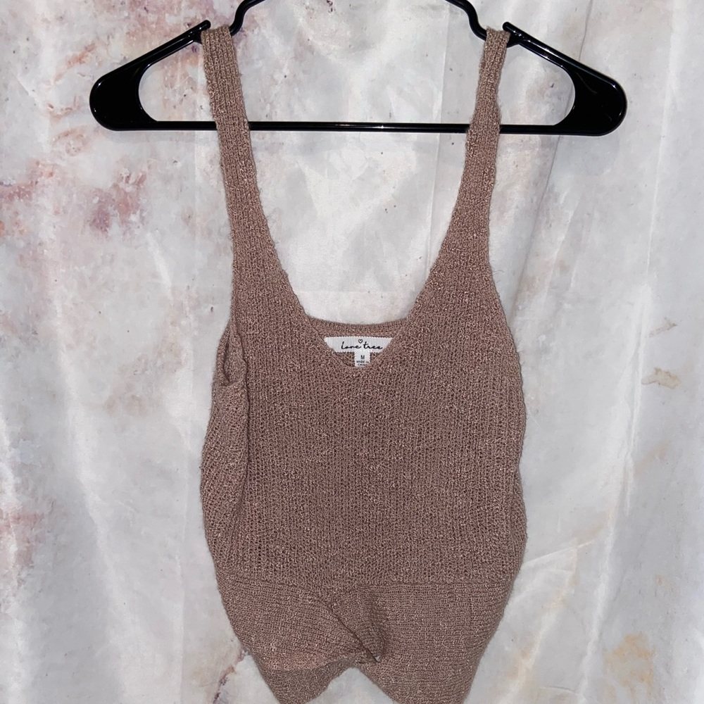 Sweater fabric tank 🌸